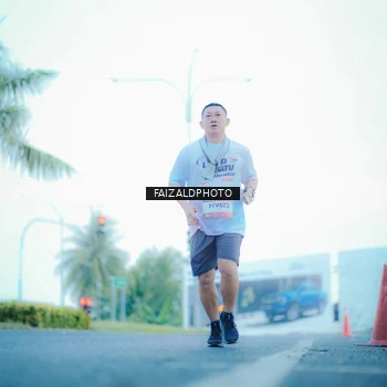 Runner Photo 7873801
