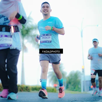Runner Photo 7873812