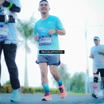 Runner Photo 7873816
