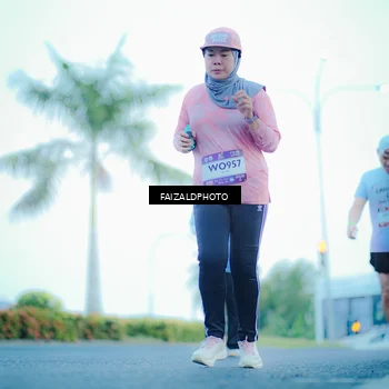 Runner Photo 7873840