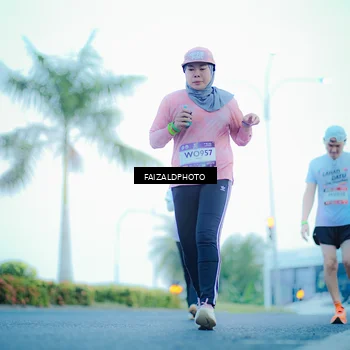 Runner Photo 7873841