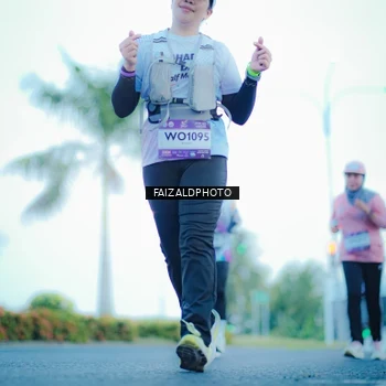 Runner Photo 7873847