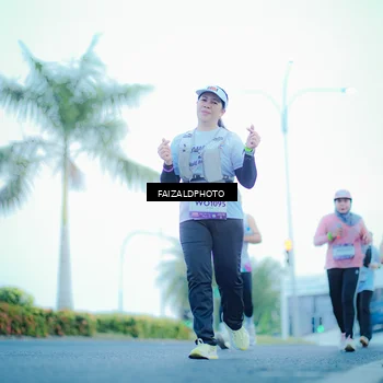 Runner Photo 7873854