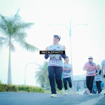 Runner Photo 7873863