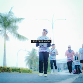 Runner Photo 7873864