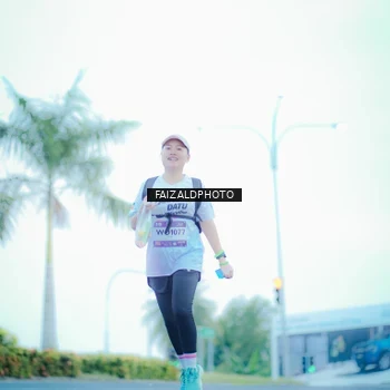 Runner Photo 7873874