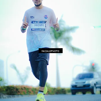 Runner Photo 7873896
