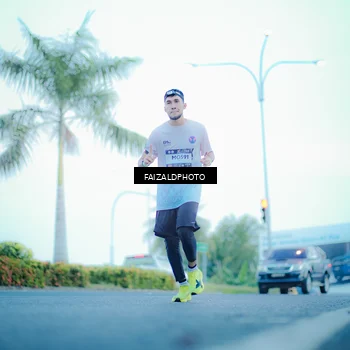 Runner Photo 7873904