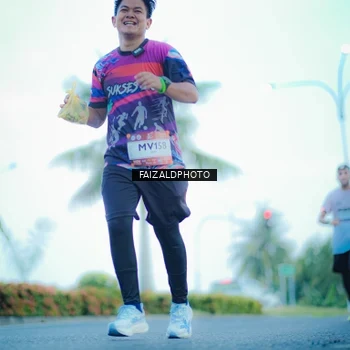 Runner Photo 7873906