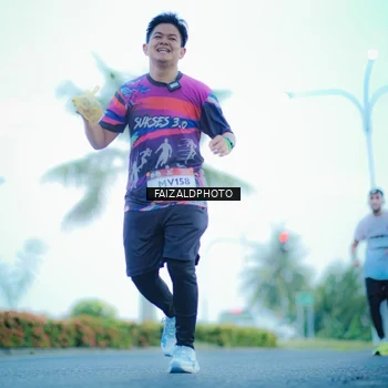 Runner Photo 7873908