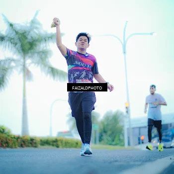 Runner Photo 7873919