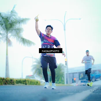 Runner Photo 7873922