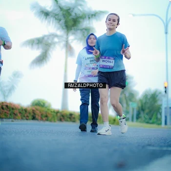 Runner Photo 7874006