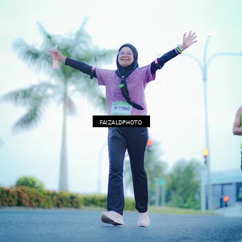 Runner Photo 7874020