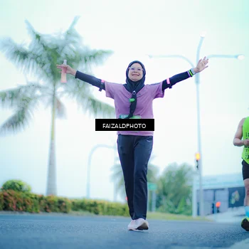 Runner Photo 7874024