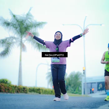 Runner Photo 7874025