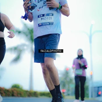 Runner Photo 7874026
