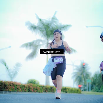 Runner Photo 7874035