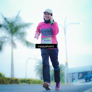 Runner Photo 7874043