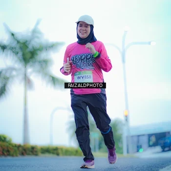 Runner Photo 7874044