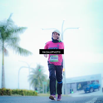Runner Photo 7874046