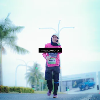 Runner Photo 7874051