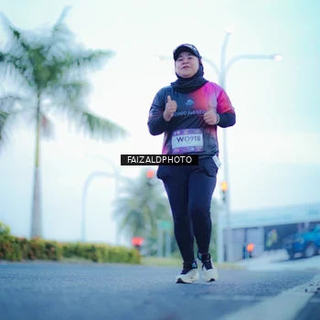 Runner Photo 7874058