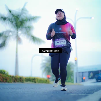 Runner Photo 7874059