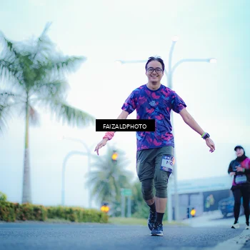 Runner Photo 7874072
