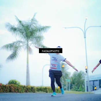 Runner Photo 7874080