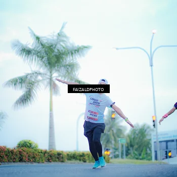 Runner Photo 7874082