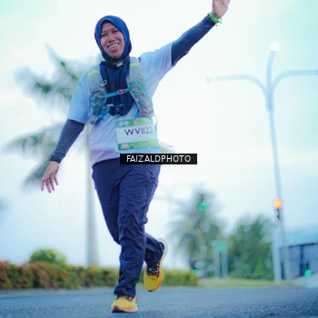 Runner Photo 7874085