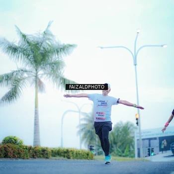 Runner Photo 7874087