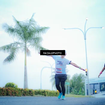 Runner Photo 7874093