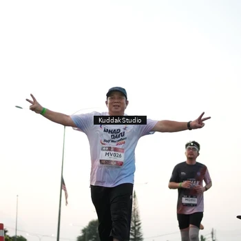Runner Photo 7874123