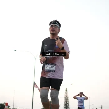 Runner Photo 7874125