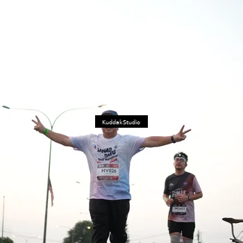 Runner Photo 7874132