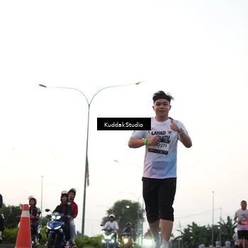 Runner Photo 7874144