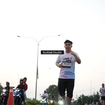 Runner Photo 7874146