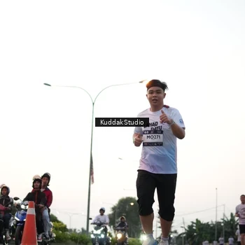 Runner Photo 7874147