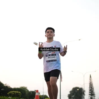 Runner Photo 7874169