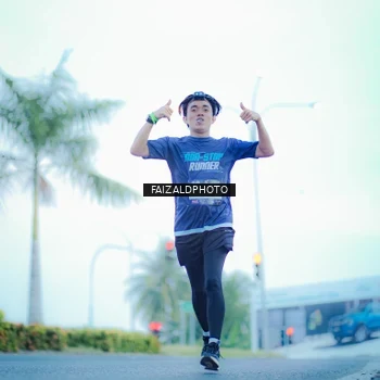 Runner Photo 7874199