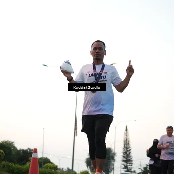 Runner Photo 7874204