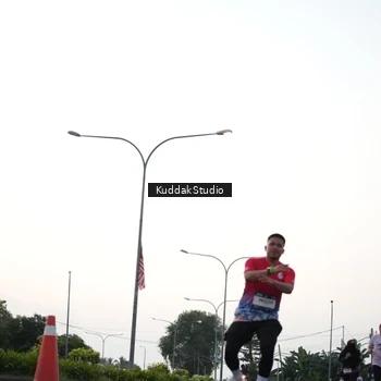 Runner Photo 7874212