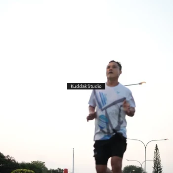 Runner Photo 7874224