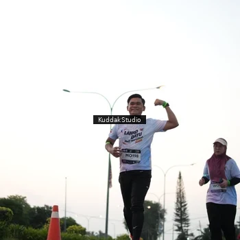 Runner Photo 7874241