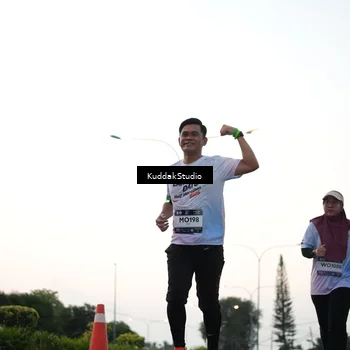 Runner Photo 7874243