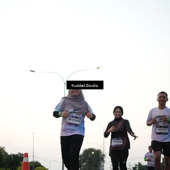 Runner Photo 7874265