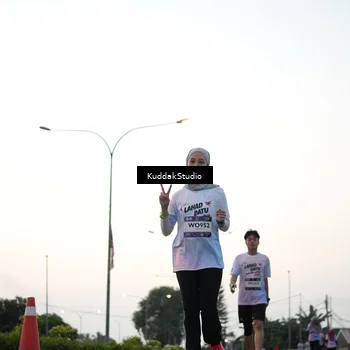 Runner Photo 7874270