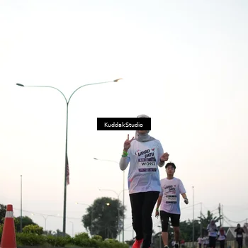 Runner Photo 7874278